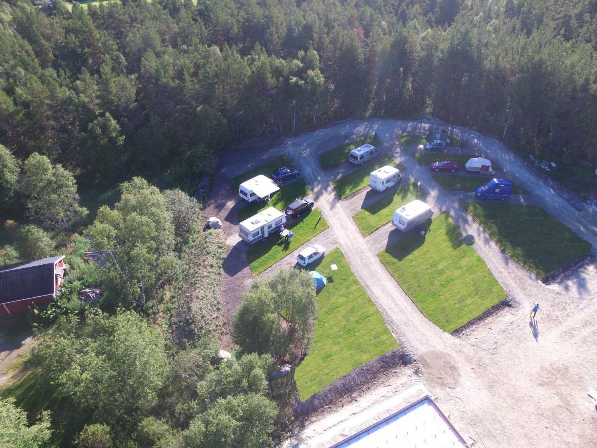 Roste Hyttetun Og Camping Os (Hedmark) Exterior foto
